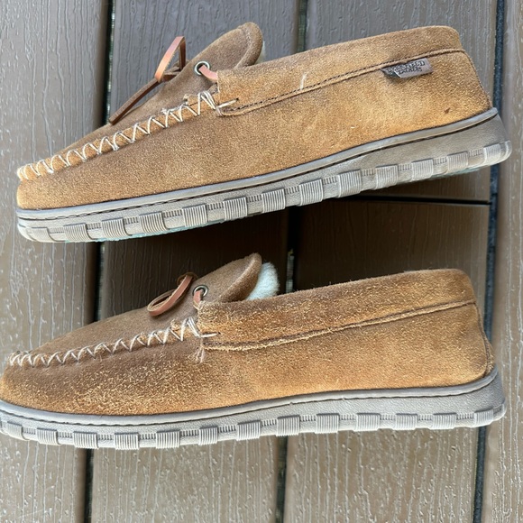 New Men’s “Raindance Naked” Sheepskin Line Chestnut Moccasin - Picture 8 of 9